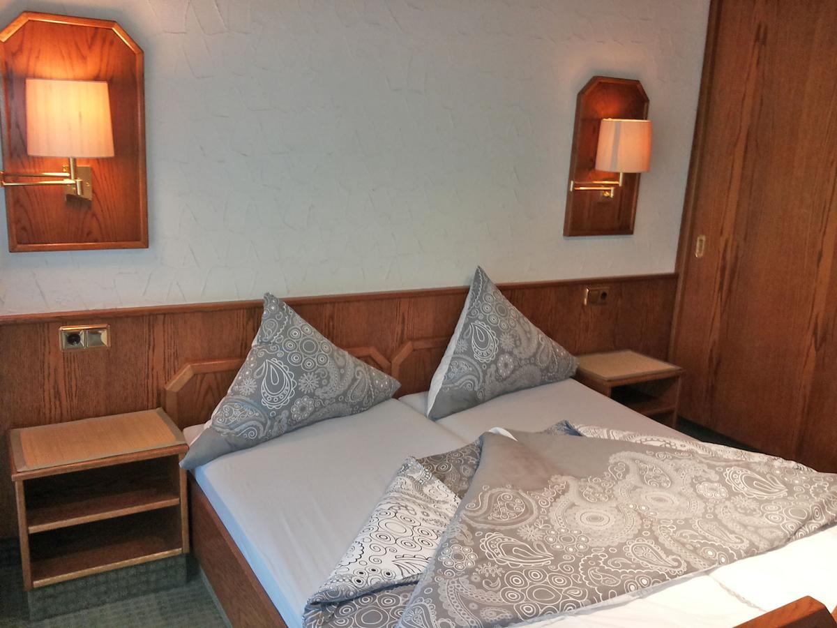 Weigands Hotel Peter Reinhardshagen Номер фото
